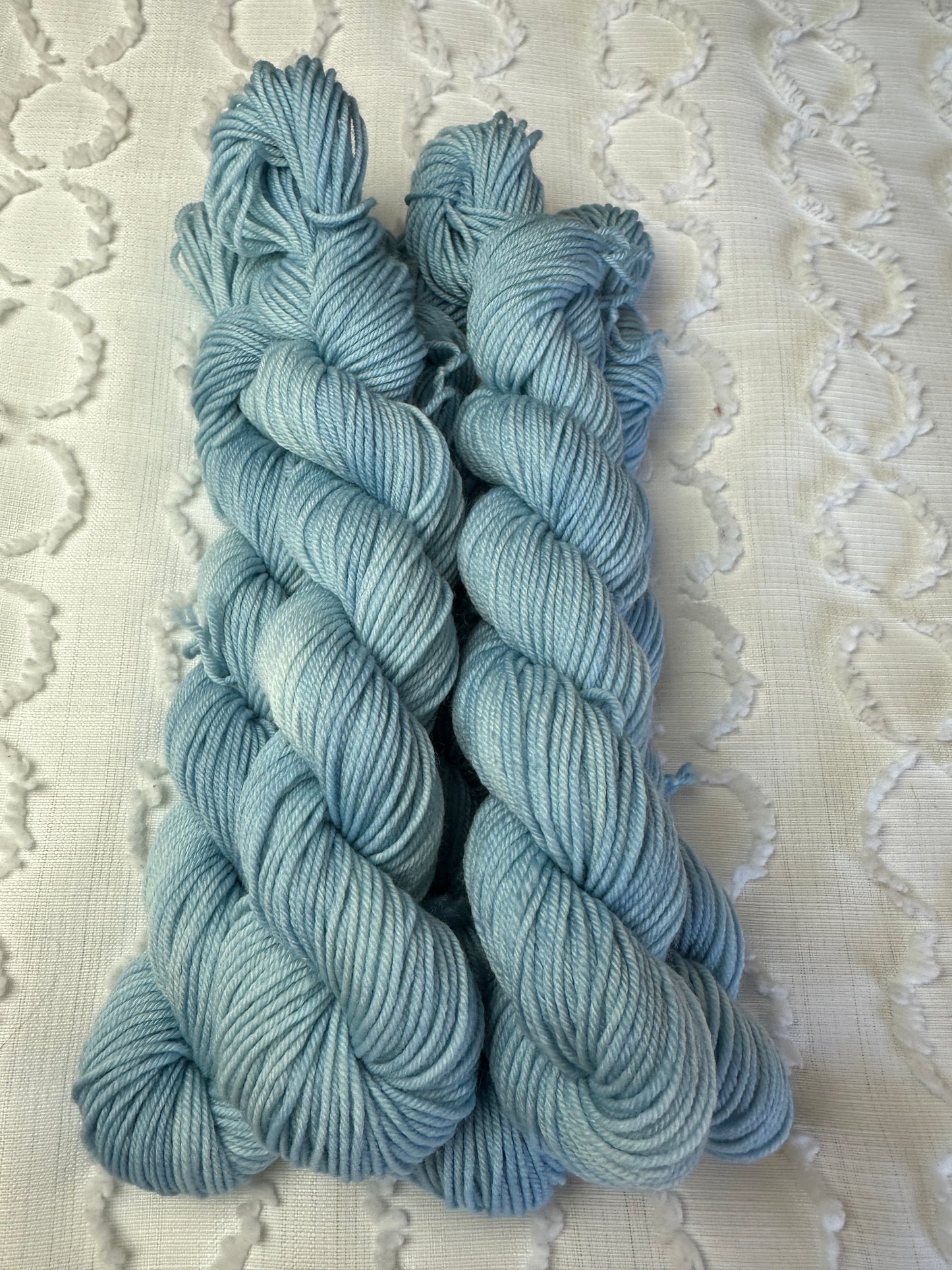 Winter Pillow Lace / Upland Sky Blue