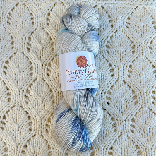 Royal Select Fingering Weight
/ Winter Aspen