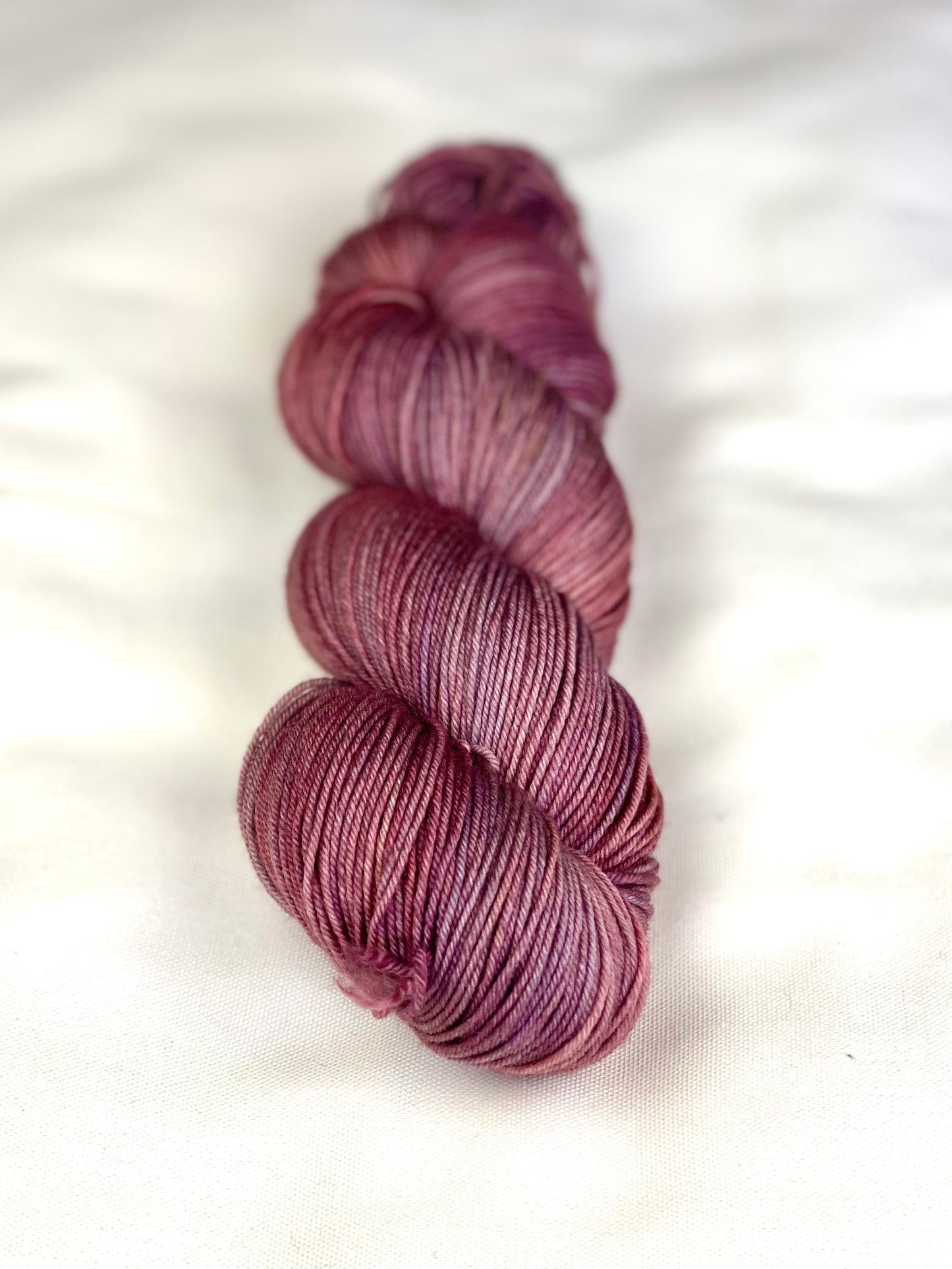 Winter Pillow DK / Red Beryl