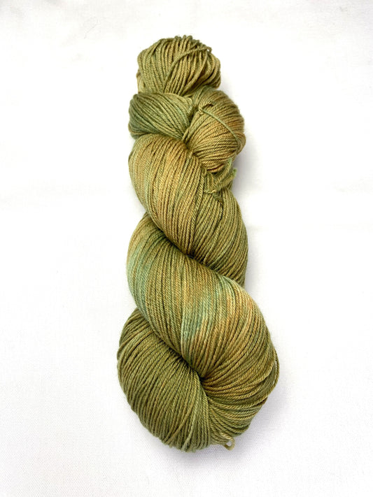 Royal Select Fingering Weight
/ Russian Olive