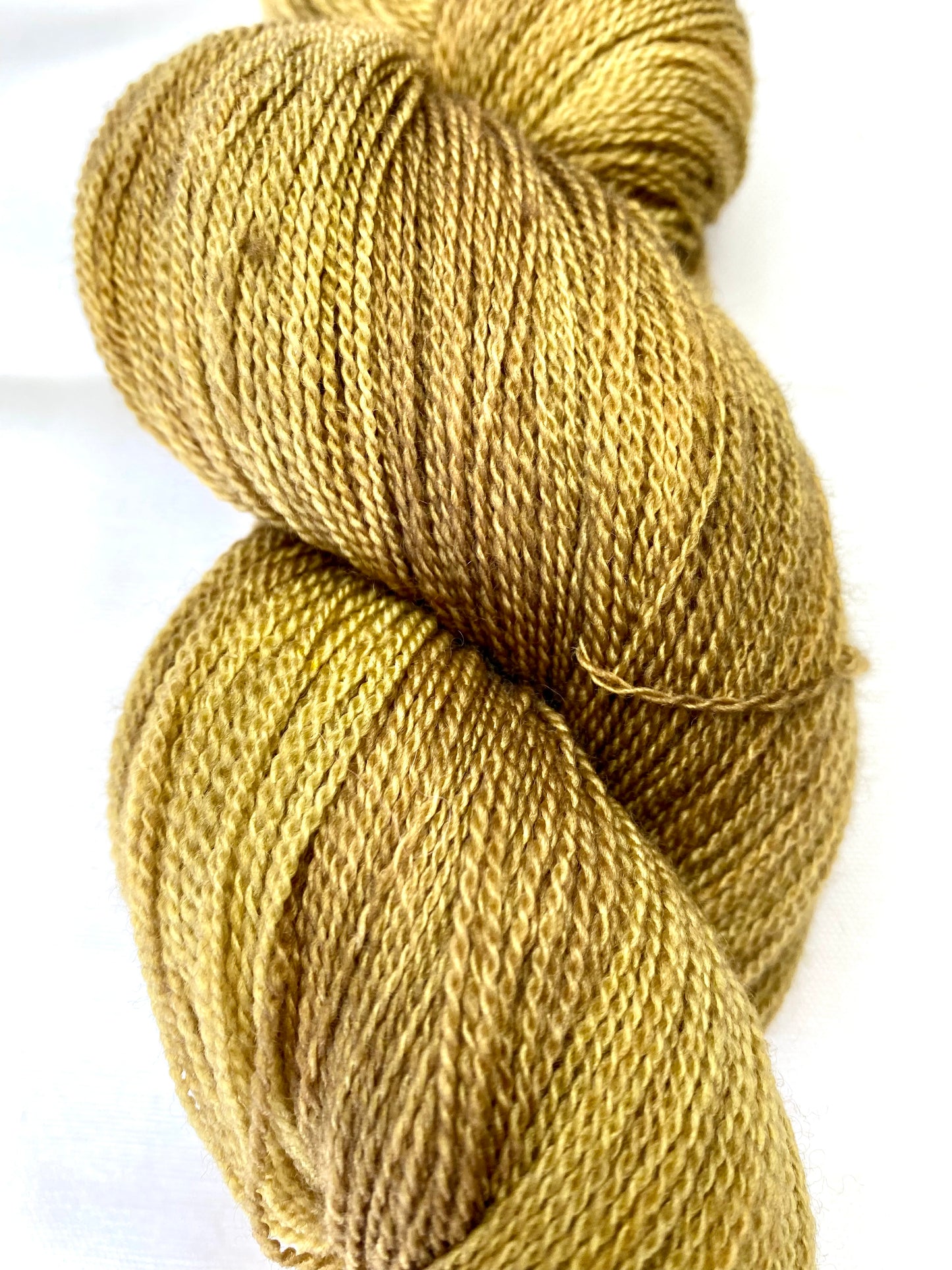 Winter Pillow Lace / Russian Olive - Solid
