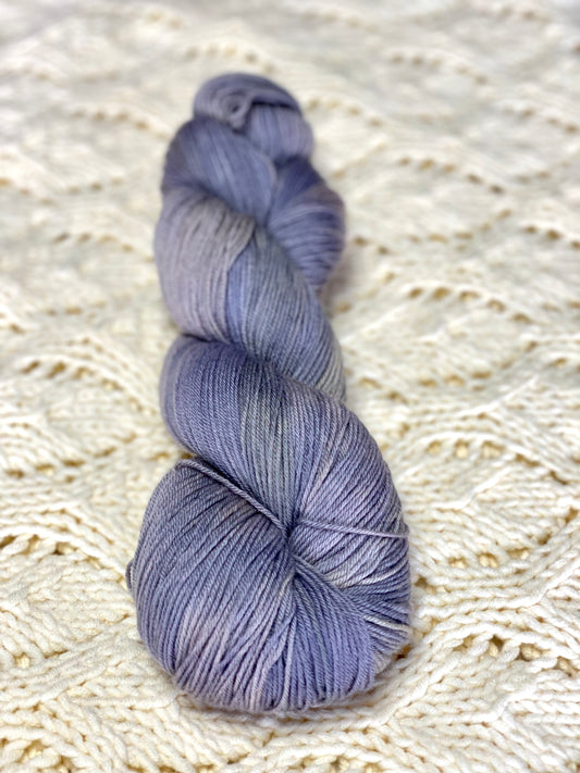 Royal Select Fingering Weight
/ Mokihana Berry