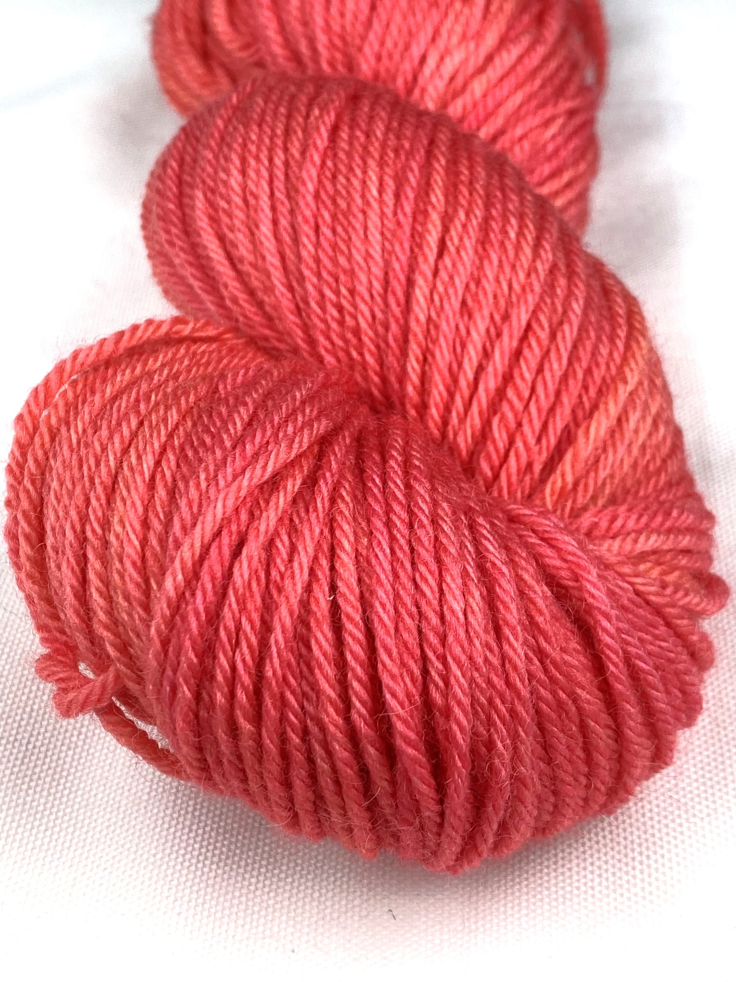 Silky Wool DK Weight / Hawaiian Hibiscus
